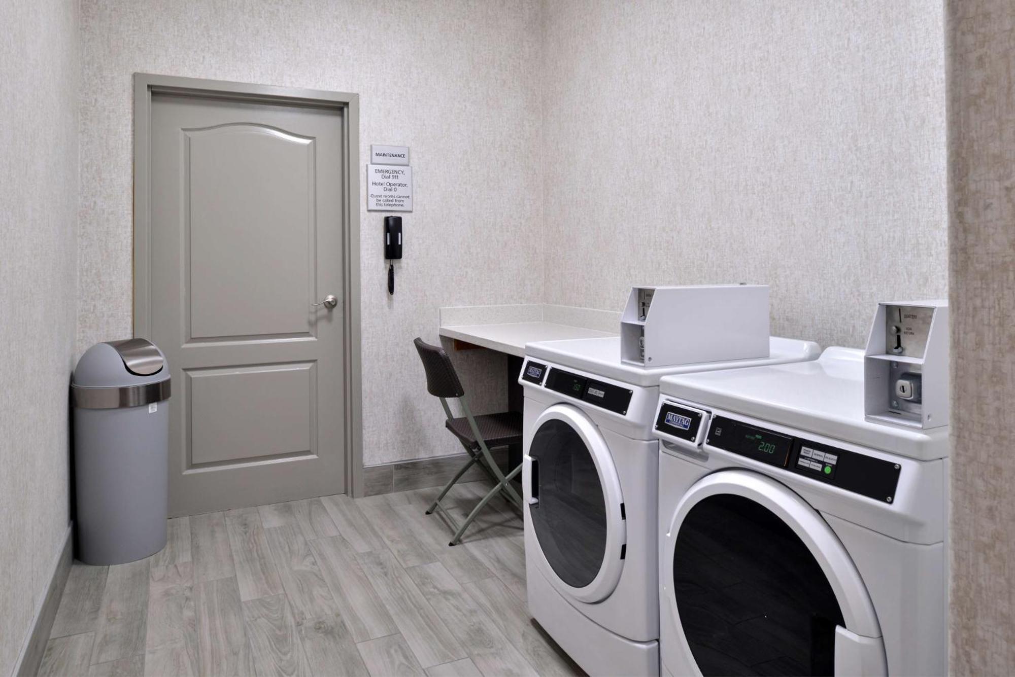 Hampton Inn Kansas City Northeast Zewnętrze zdjęcie