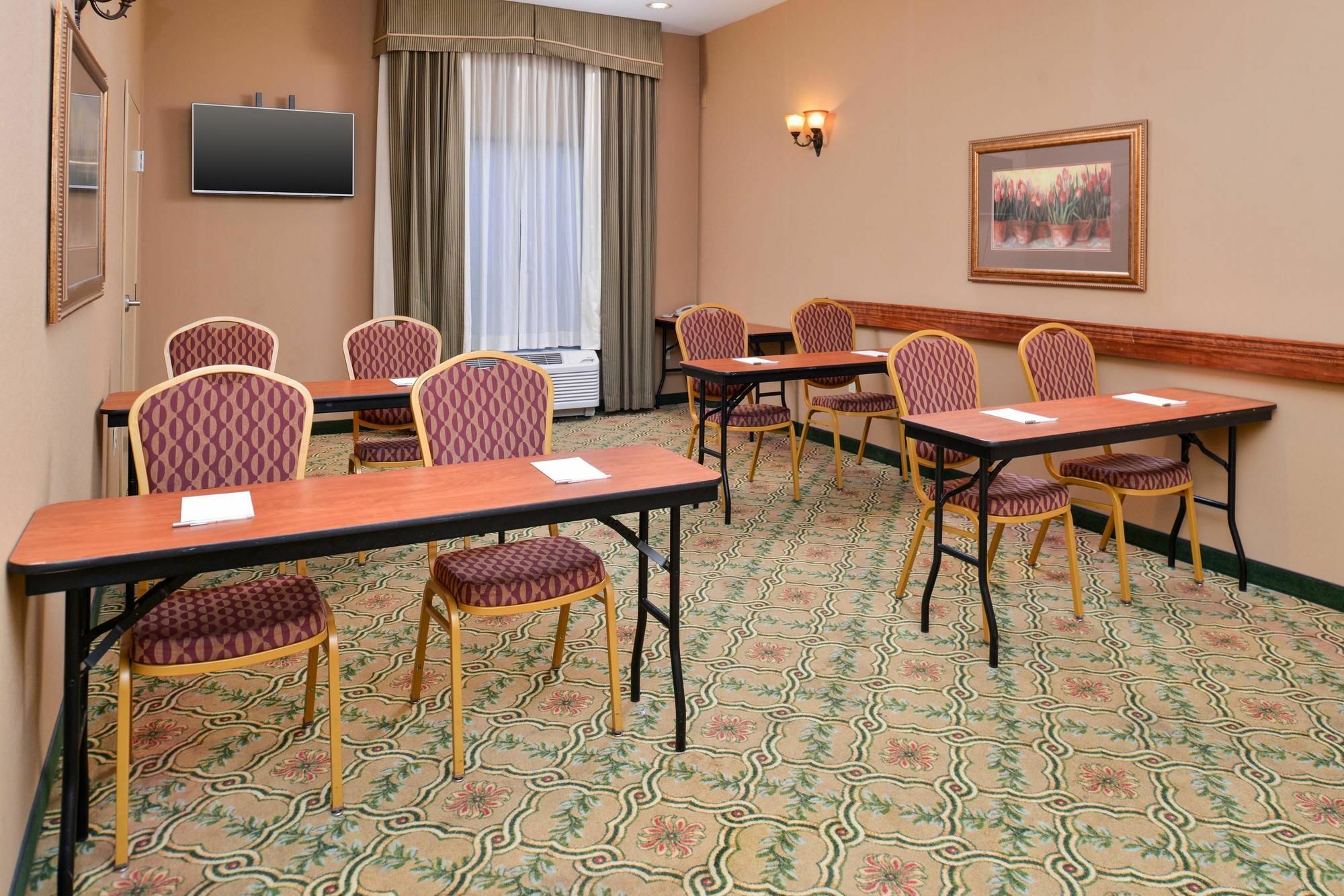 Hampton Inn Kansas City Northeast Zewnętrze zdjęcie